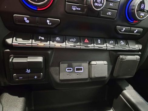 Used 2021 Chevrolet Silverado 1500 LT Trail Boss w/ Convenience Package II image 29