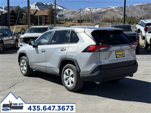 Used 2023 Toyota RAV4 LE image 4