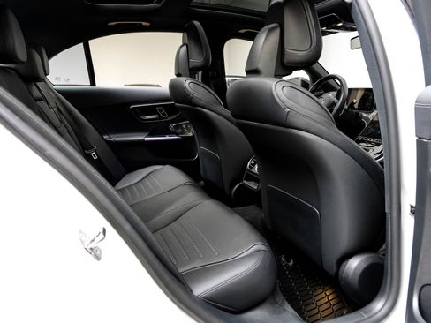 Used 2023 Mercedes-Benz C 43 AMG 4MATIC Sedan image 37