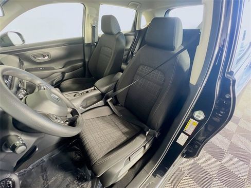 Used 2024 Honda HR-V LX image 9