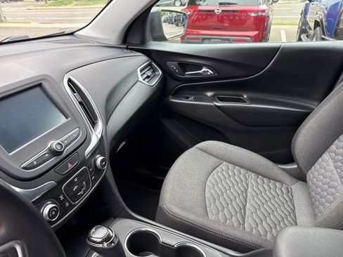 Used 2018 Chevrolet Equinox LT AWD/4WD image 19
