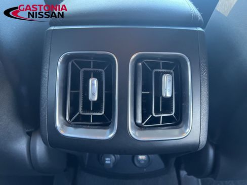 Used 2022 Kia Sorento S image 34