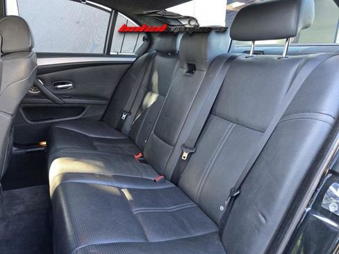 Used 2008 BMW M5 image 8