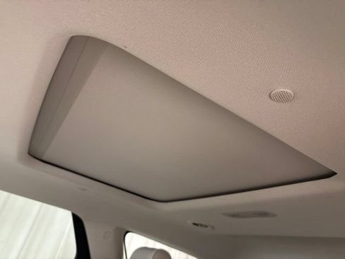 Used 2024 Buick Enclave Avenir w/ Trailering Package, 5000 lbs. AWD/4WD image 29