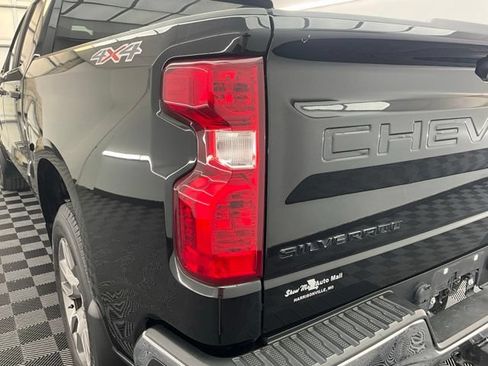 Used 2021 Chevrolet Silverado 1500 LT w/ LPO, Dark Essentials Package AWD/4WD image 27