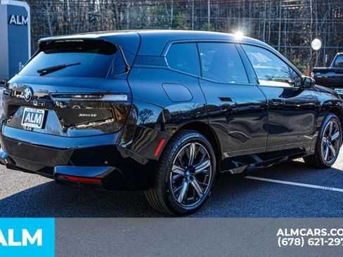 Used 2023 BMW iX xDrive50 w/ Premium Package image 6
