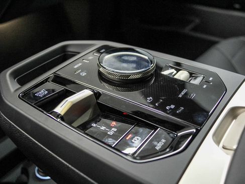 New 2026 BMW iX xDrive60 w/ Premium Package image 20