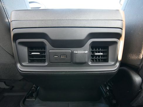 Used 2021 Chevrolet Silverado 1500 RST w/ Z71 Off-Road Package AWD/4WD image 18