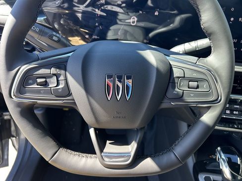 New 2026 Buick Envista Avenir image 26