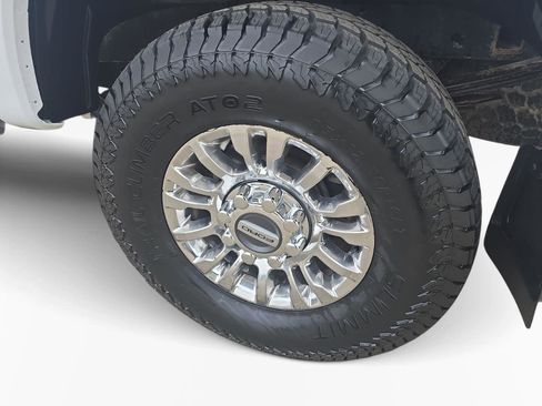 Used 2022 Ford F250 XLT w/ XLT Value Package AWD/4WD image 9