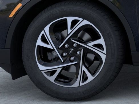 New 2026 Lincoln Nautilus Premier AWD/4WD image 19