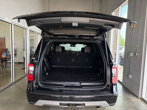 Used 2021 Ford Expedition Limited AWD/4WD image 14