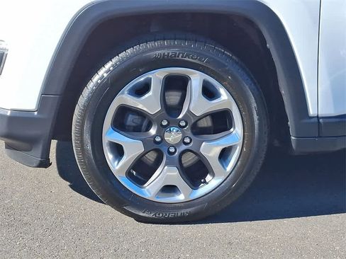 Used 2018 Jeep Compass Limited w/ Navigation Group image 29