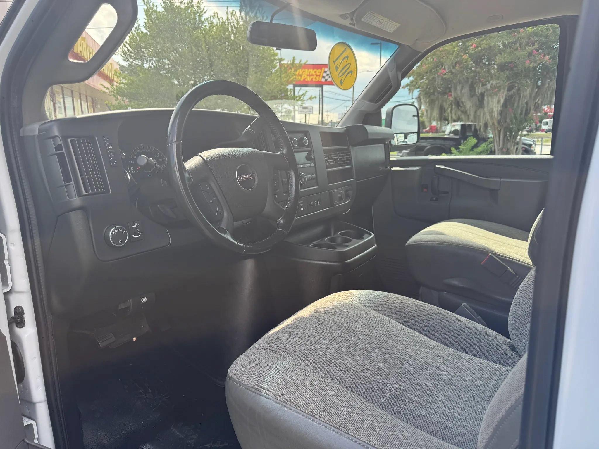 Used 2021 GMC Savana 2500 w/ Driver Convenience Package RWD image 20