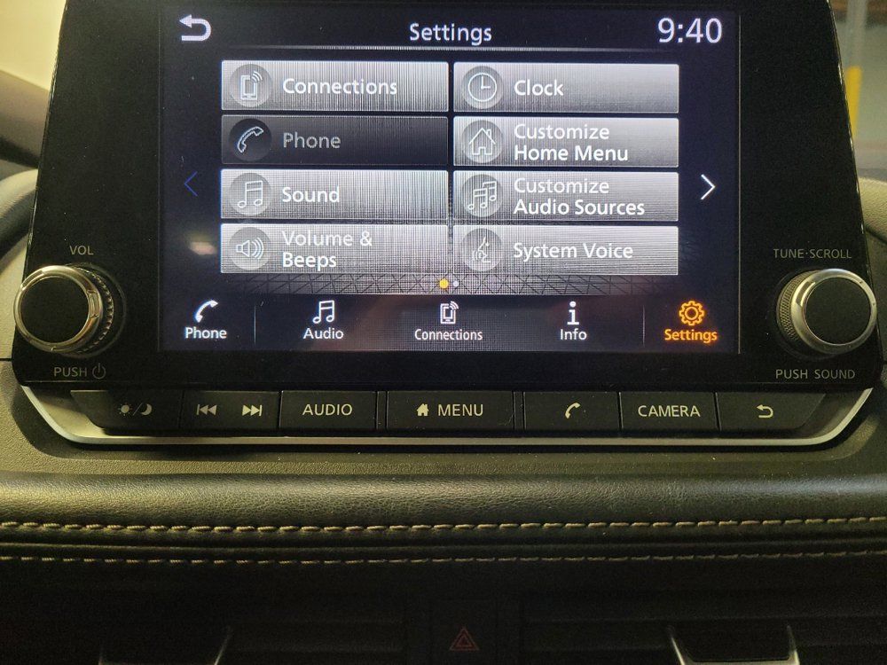 Used 2023 Nissan Rogue S AWD/4WD image 25