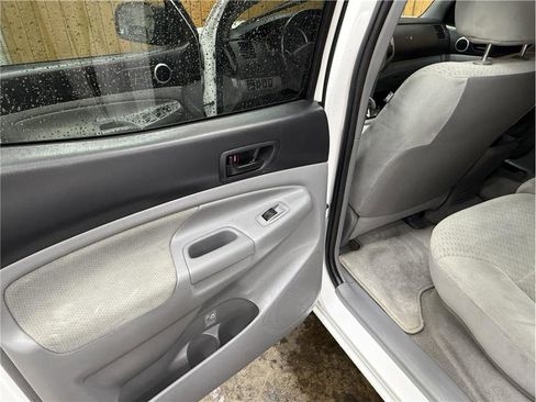 Used 2010 Toyota Tacoma 4x4 Double Cab image 19