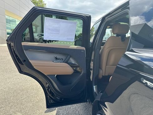 New 2026 Land Rover Range Rover Sport SE AWD/4WD image 15