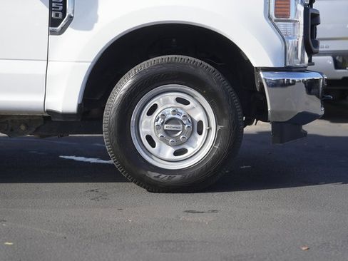 Used 2022 Ford F350 XL w/ Power Equipment Group image 4