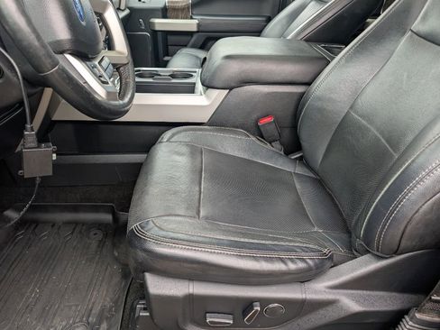 Used 2017 Ford F250 Lariat w/ Lariat Ultimate Package image 6