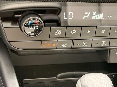 New 2026 Subaru Outback Limited AWD/4WD image 23