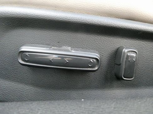 Used 2019 Honda Insight Touring image 22