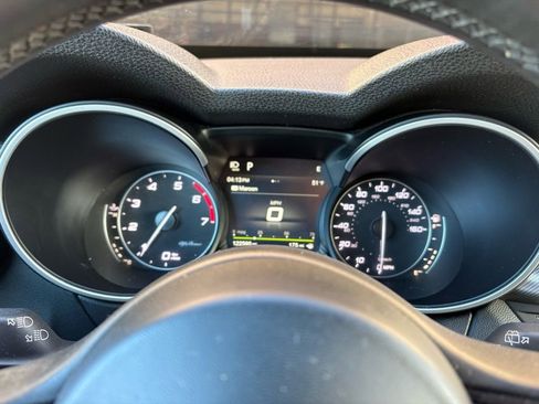 Used 2018 Alfa Romeo Stelvio Ti Sport image 36