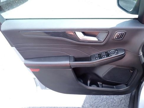 Certified 2023 Ford Escape ST-Line Elite w/ Premium Technology Package image 20