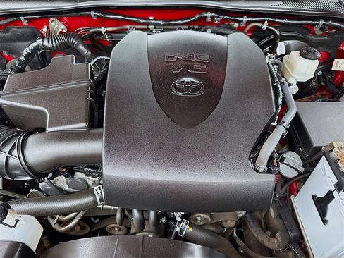 Used 2022 Toyota Tacoma SR image 30