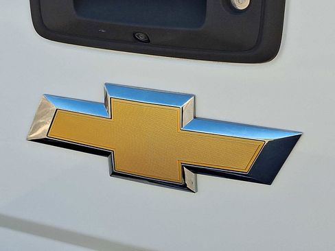 Used 2018 Chevrolet Silverado 1500 LT w/ All Star Edition image 29