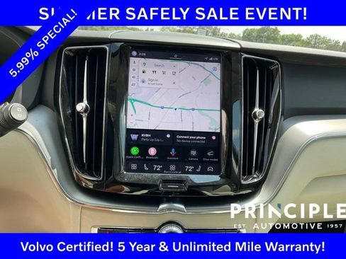 Certified 2025 Volvo XC60 B5 Core AWD/4WD image 25