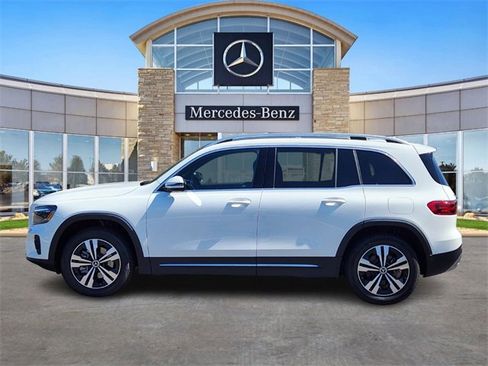 New 2026 Mercedes-Benz GLB 250 4MATIC image 2