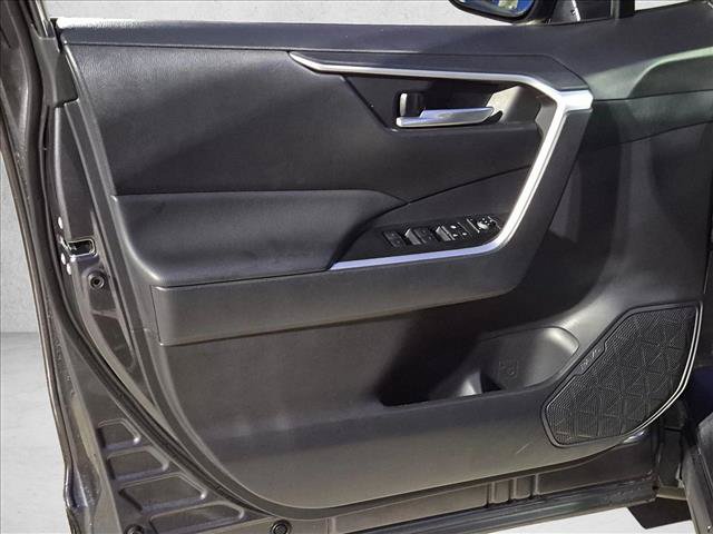 Used 2024 Toyota RAV4 XLE FWD image 9