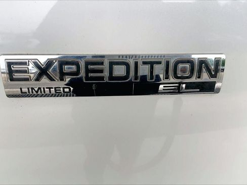 Used 2014 Ford Expedition EL Limited w/ Equipment Group 301A RWD image 9