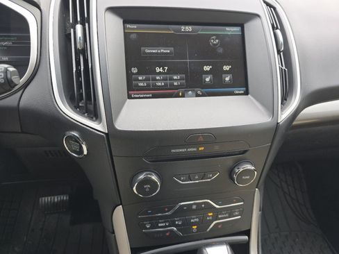 Used 2015 Ford Edge SEL w/ Equipment Group 201A AWD/4WD image 28