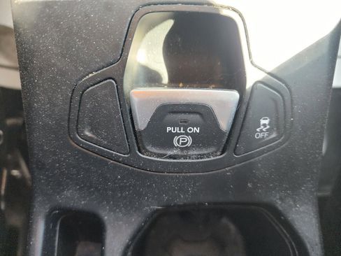 Used 2020 Jeep Renegade Latitude w/ Cold Weather Group image 27