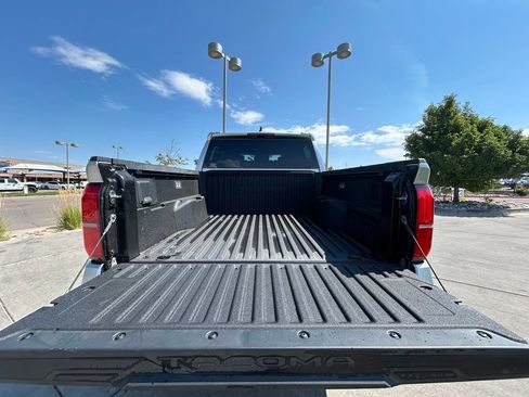 Used 2026 Toyota Tacoma TRD Off-Road AWD/4WD image 25