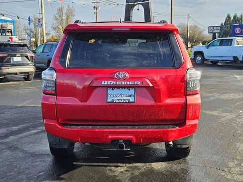 Used 2022 Toyota 4Runner SR5 image 5