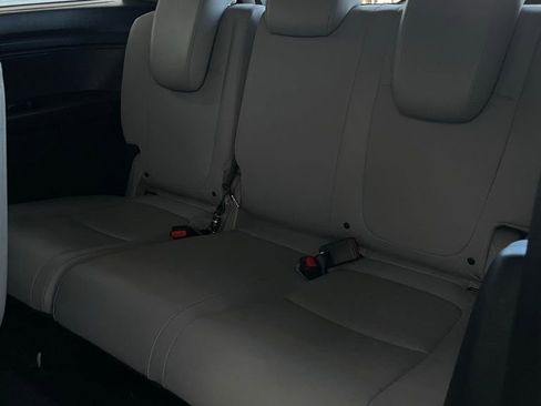 Used 2018 Honda Odyssey EX-L image 15