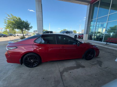 Used 2021 Toyota Camry XSE w/ Navigation Package FWD image 10