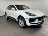 Certified 2025 Porsche Macan image 3