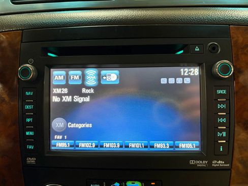 Used 2012 GMC Yukon XL Denali image 46