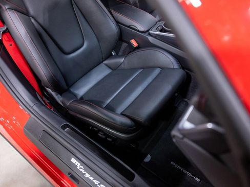 Used 2022 Porsche 911 AWD/4WD image 32