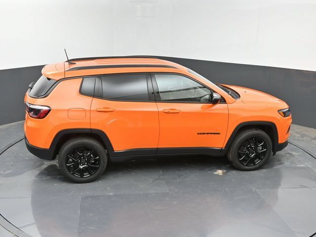 Used 2026 Jeep Compass Latitude AWD/4WD image 40