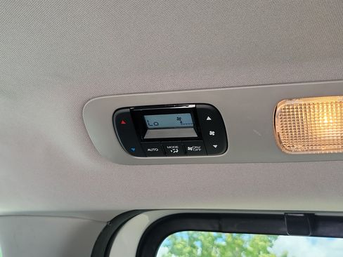Used 2024 Honda Odyssey EX-L image 19