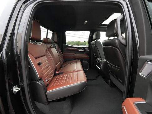 Used 2025 GMC Sierra 1500 Denali Ultimate AWD/4WD image 43