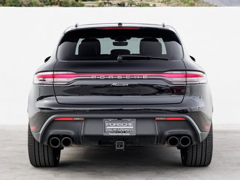 Used 2023 Porsche Macan image 6