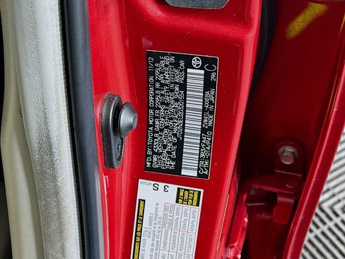 Used 2013 Toyota Prius V Three image 12