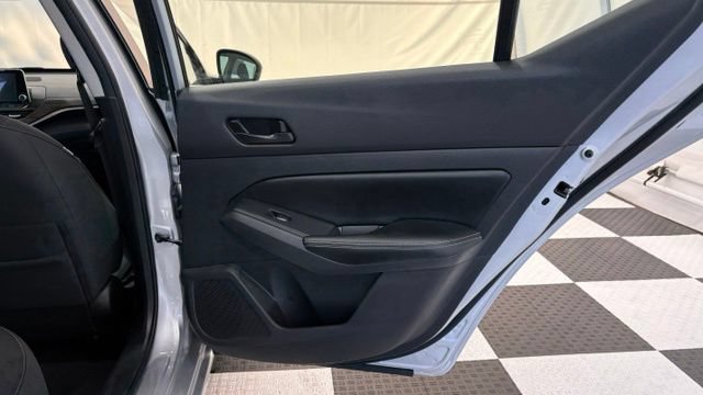 Used 2025 Nissan Altima 2.5 SV FWD image 24