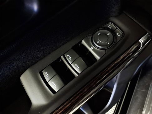 Used 2021 GMC Sierra 1500 Elevation image 25