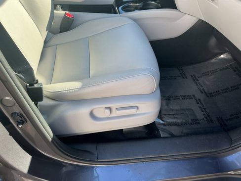 Used 2017 Honda Pilot Touring image 30